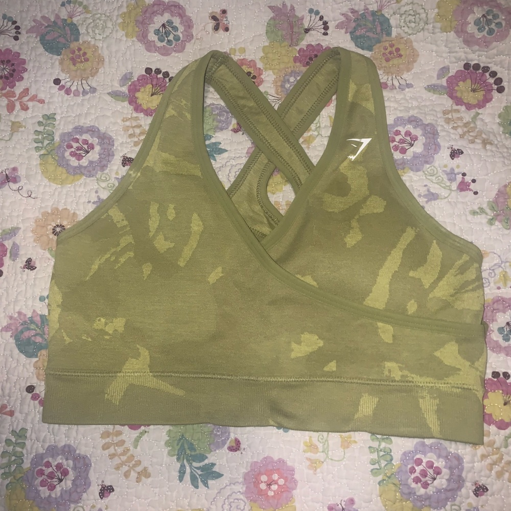 Gymshark adapt camo seamless sports bra